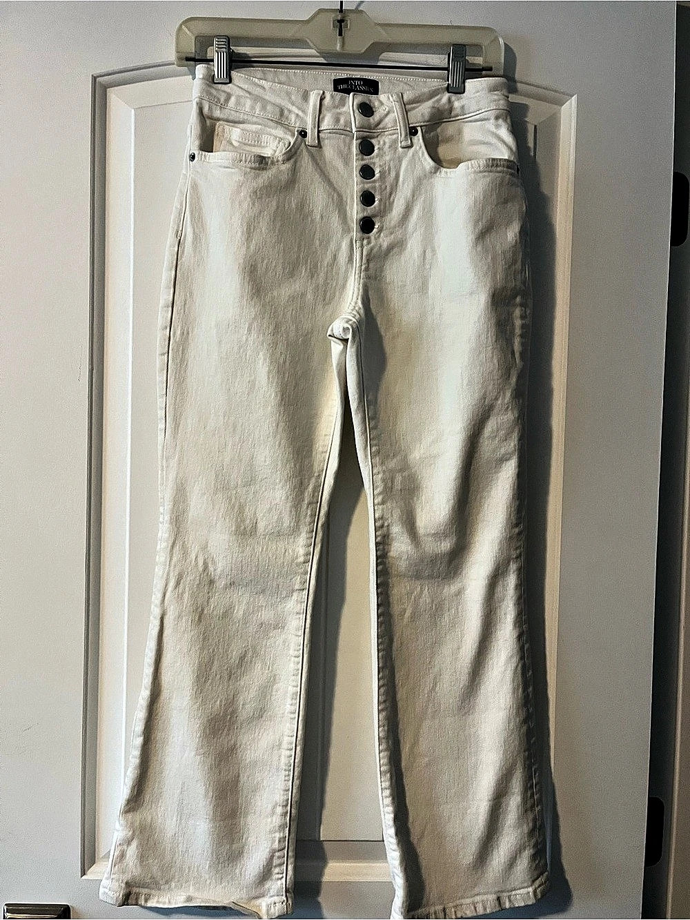 Zara Into The Classics Straight Leg Jeans in White Size 4